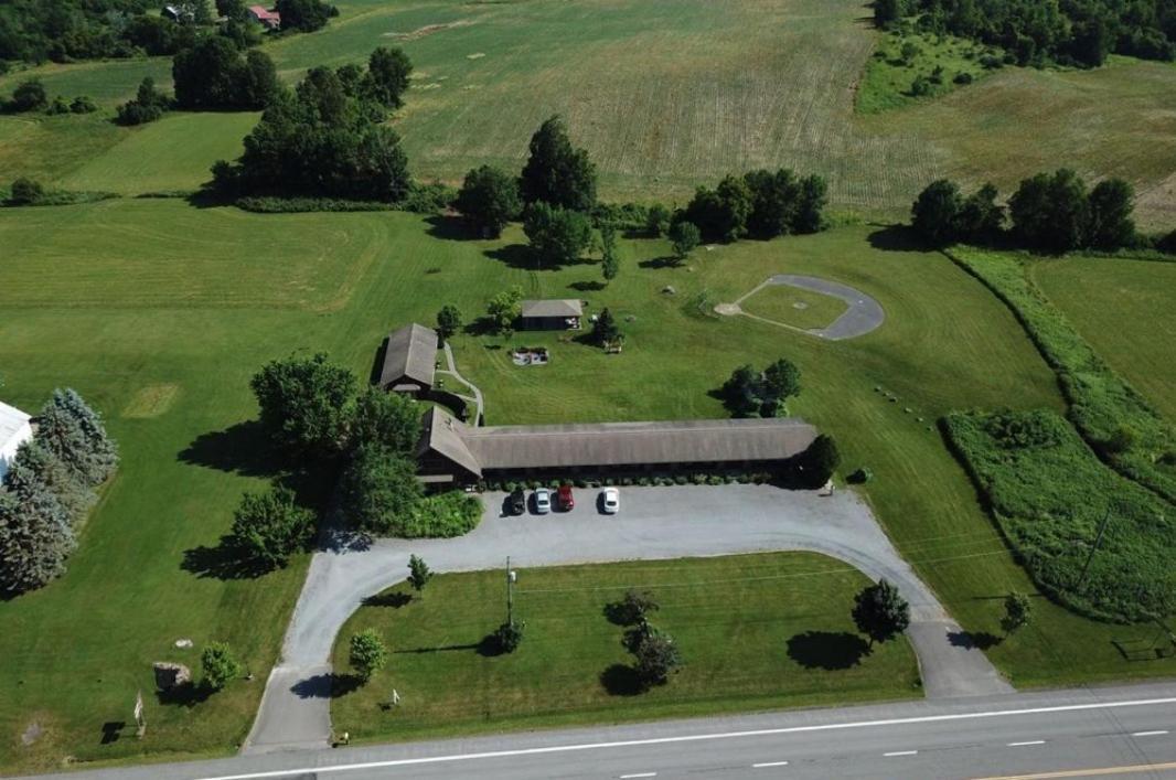 The Meadowlark Inn East Springfield Exterior foto